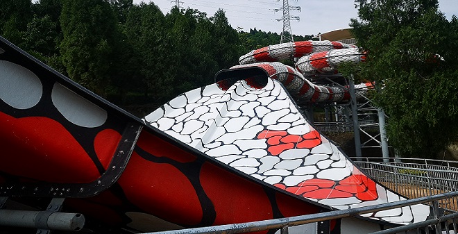 六月初，疫情好轉(zhuǎn)，各行業(yè)市場(chǎng)回暖，水上樂園行業(yè)將迎來多地同開的熱鬧局面